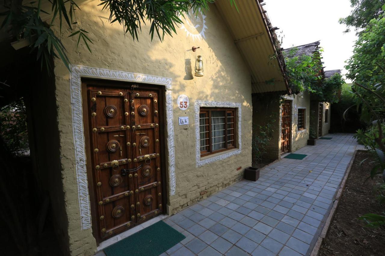 Hotel Sunbird Bharatpur Exterior foto
