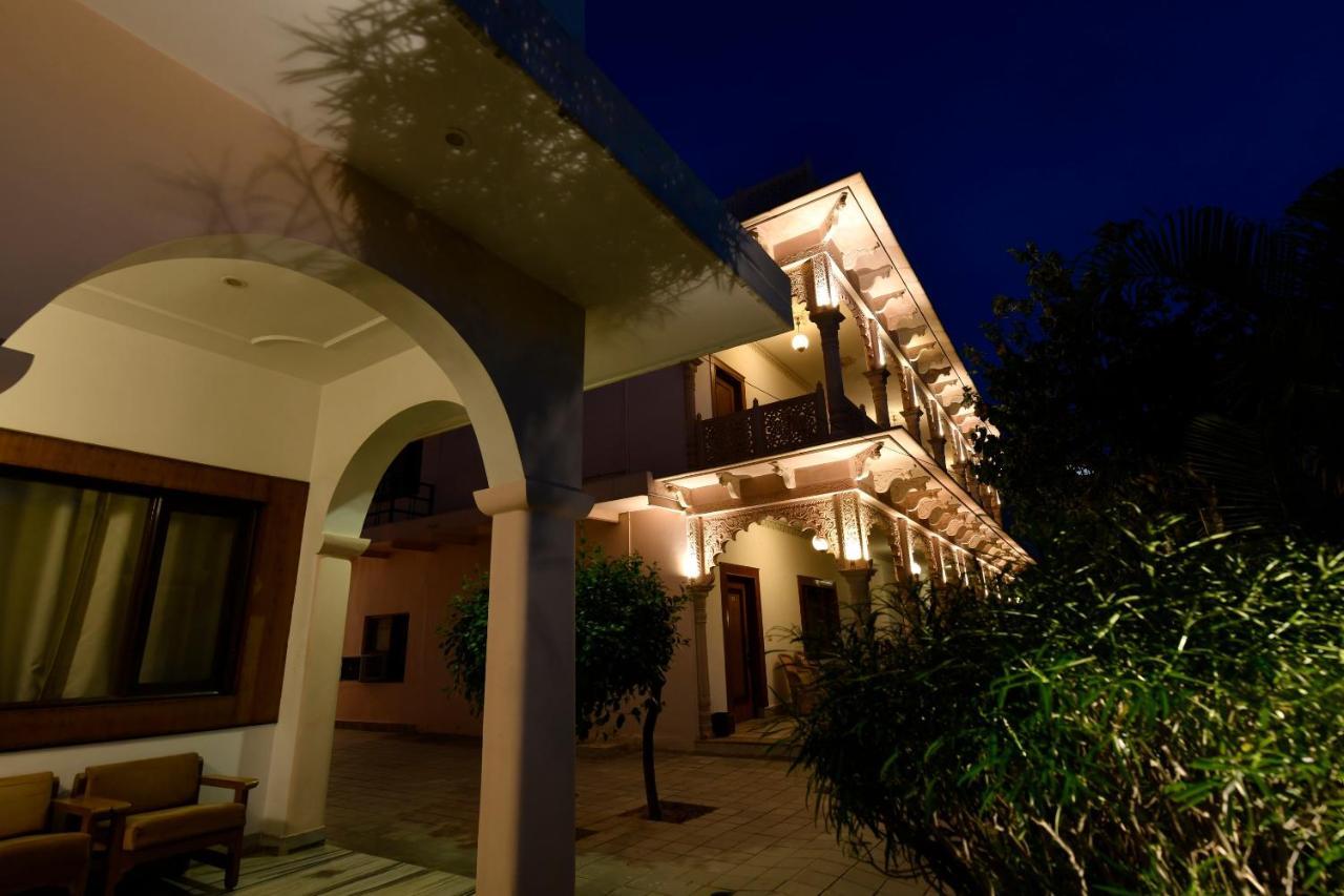 Hotel Sunbird Bharatpur Exterior foto