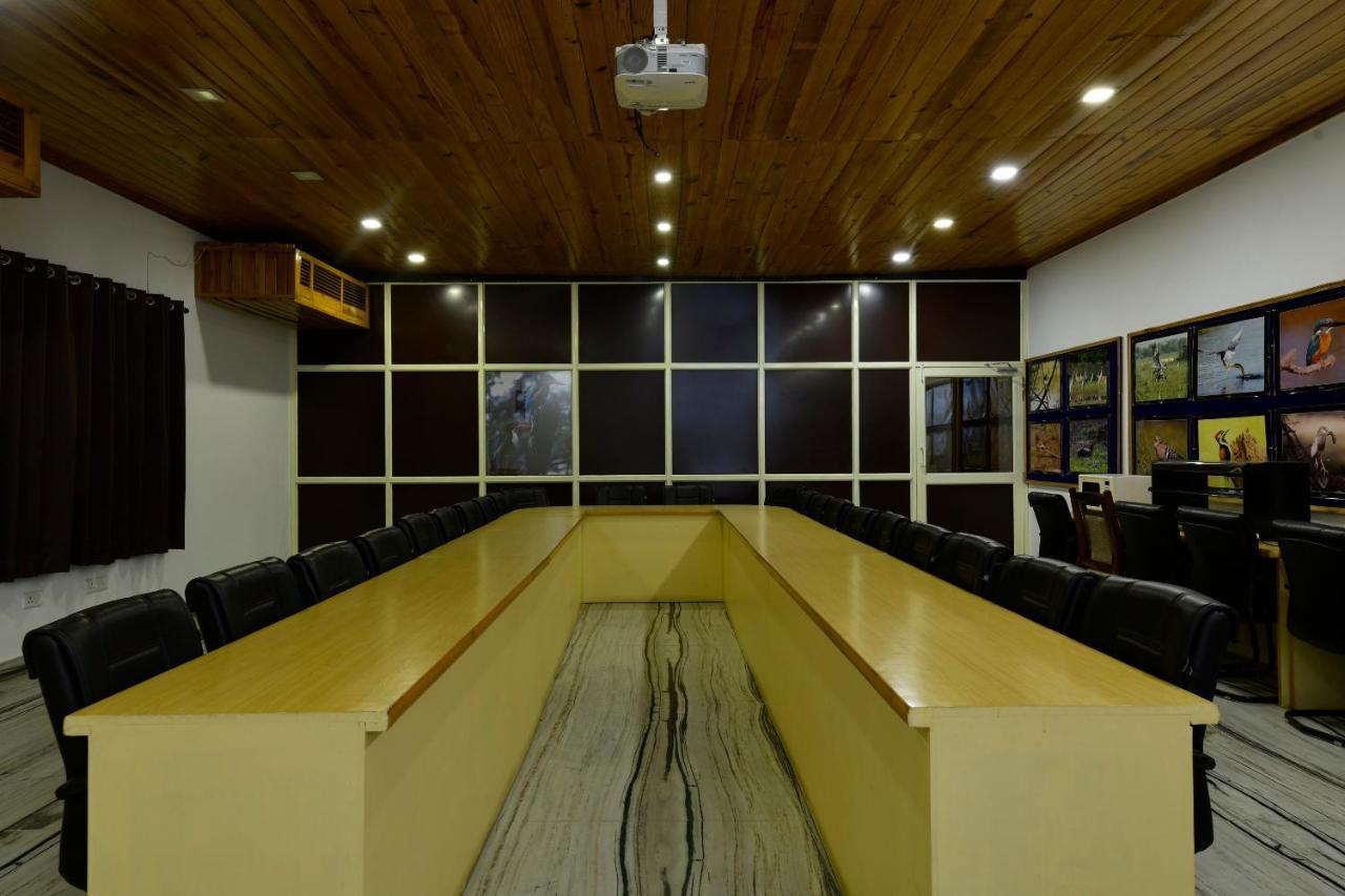 Hotel Sunbird Bharatpur Exterior foto