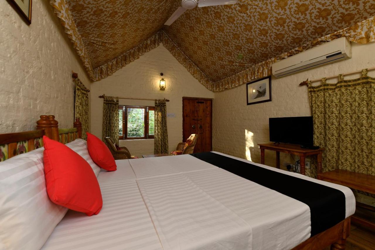 Hotel Sunbird Bharatpur Exterior foto