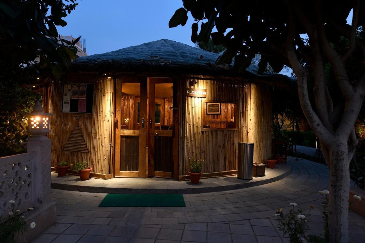 Hotel Sunbird Bharatpur Exterior foto