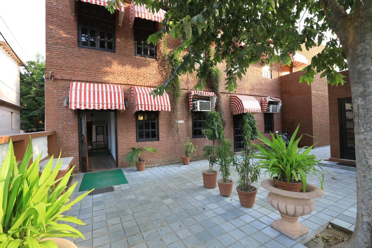 Hotel Sunbird Bharatpur Exterior foto
